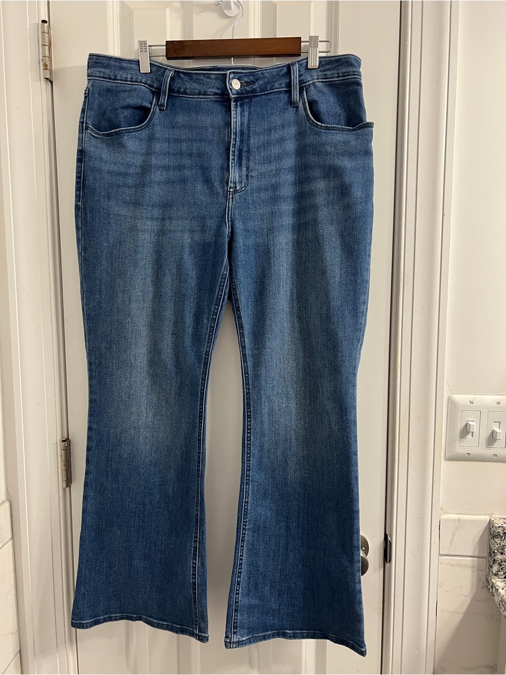 Old Navy High Rise Flare Women’s Medium Blue Jeans -16 Petite
